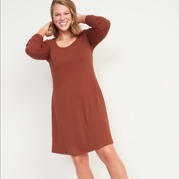 Ribbed Fit and Flare Dress - Picture 2 of 5